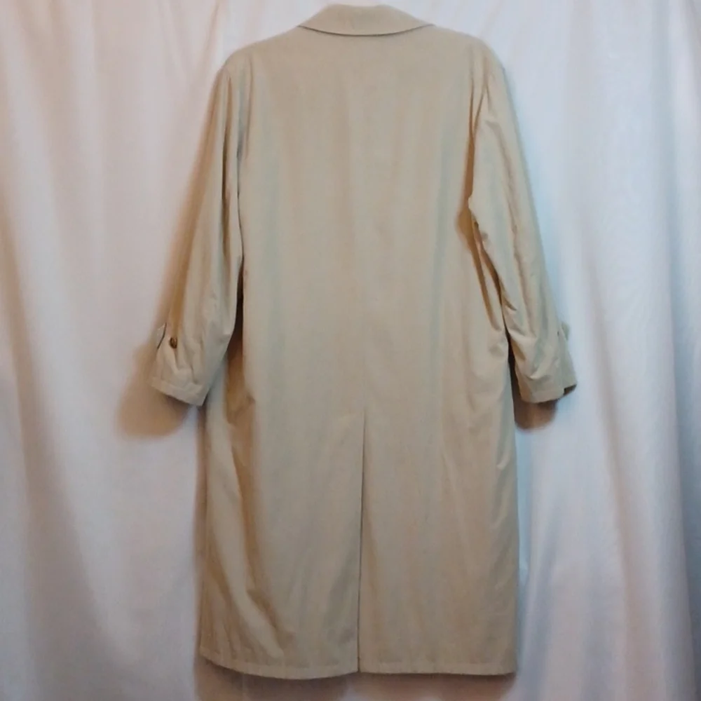 BROOKS 346 Tan Color Men's Trench Coat. Size 44R - Picture 10 of 16